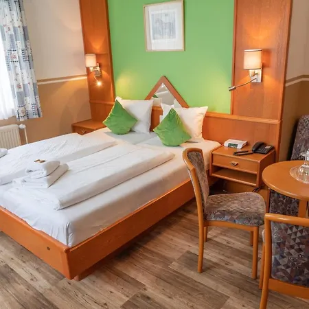 Parkhotel Garni 3* Neustadt (Dosse)