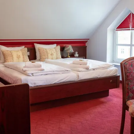 Parkhotel Garni Hotel 3*