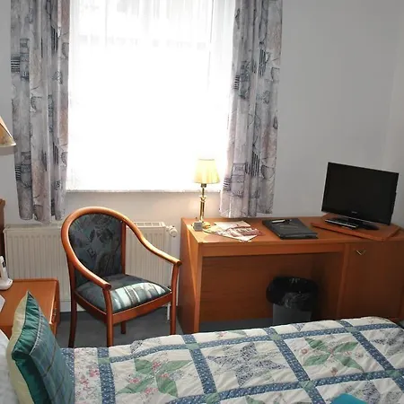 Parkhotel Garni Hotel 3*