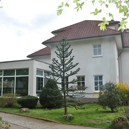 Parkhotel Garni 3*