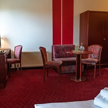 Parkhotel Garni 3* Neustadt (Dosse)