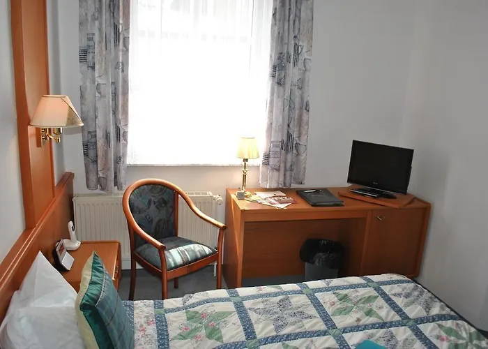 Parkhotel Garni Hotel 3*