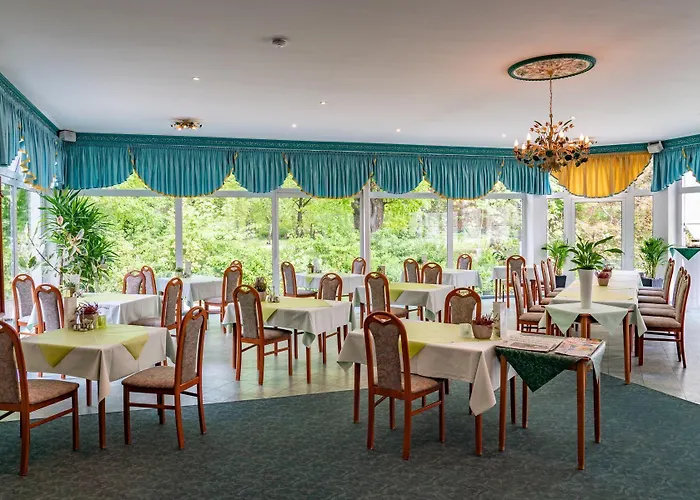 Parkhotel Garni Hotel 3*